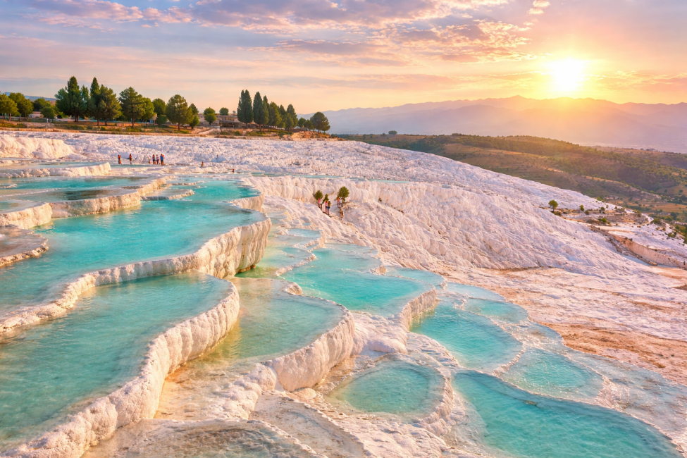 Pamukkale Day Trip from Izmir: How to Get There & Best Tour