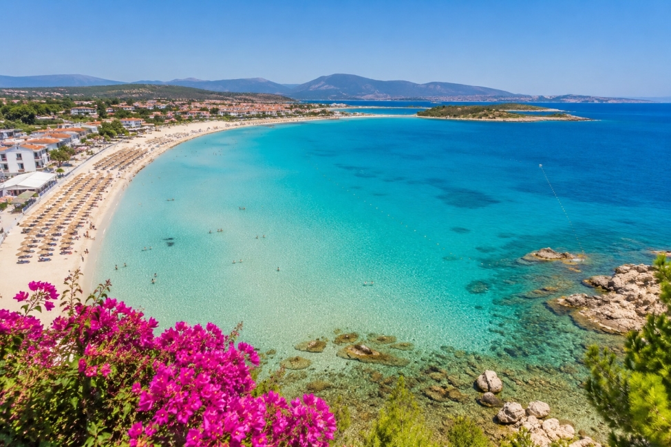 Best Beaches in Çeşme: From Ilıca to Pırlanta and the Hidden Cove