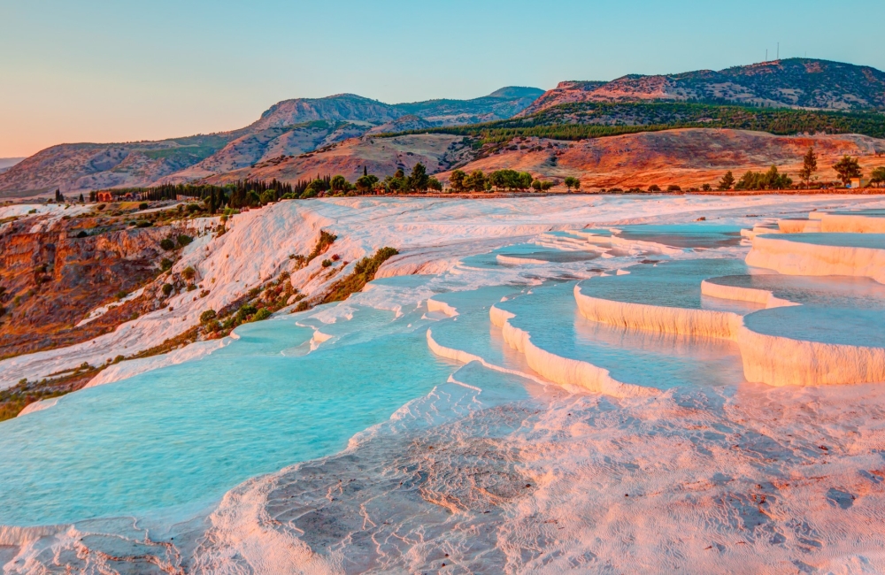 Pamukkale Day Tour from Istanbul: Flying to the Cotton Castle