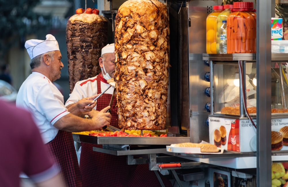Taste of Istanbul: Food Tour from Europe to Asia